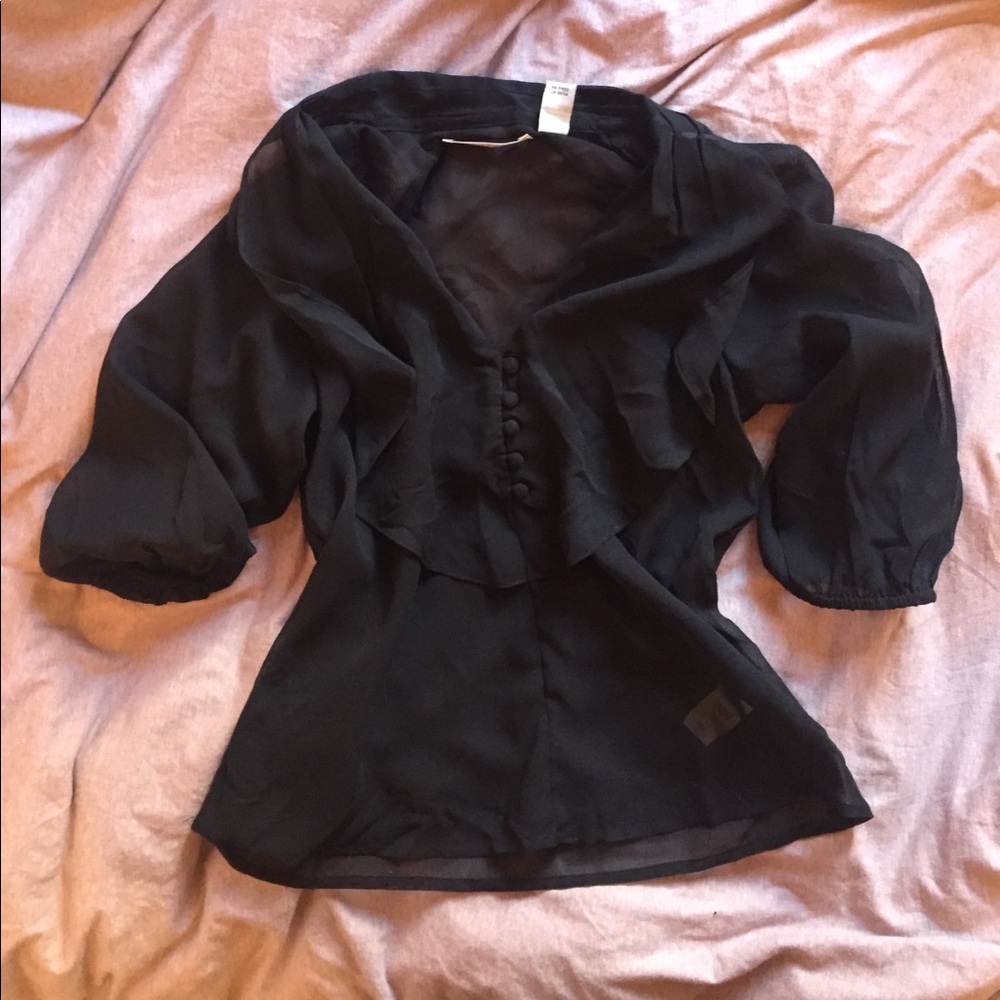 🦄 3/$15 SALE! Kenneth Cole Dainty Sheer Blouse
